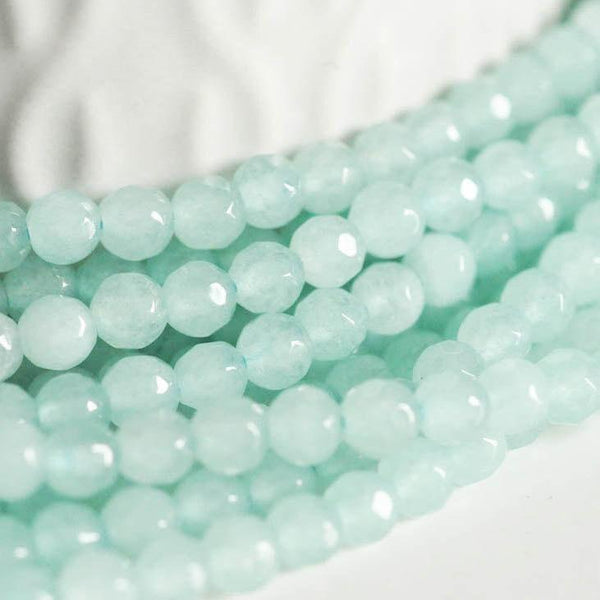EP -Perle jade naturel facetté bleu turquoise 4mm, le fil de 35cm-G668