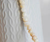 EP Perles coquillage beige nacre fil 145 perles - G531