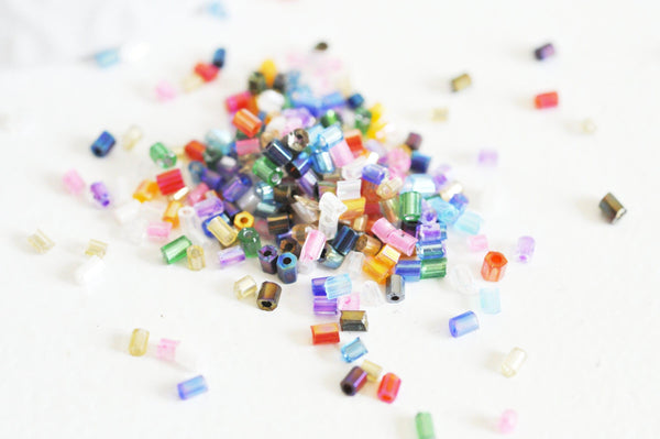 EP Perles rocaille Tube multicolore 2-3mm, x 10 grammes G5373