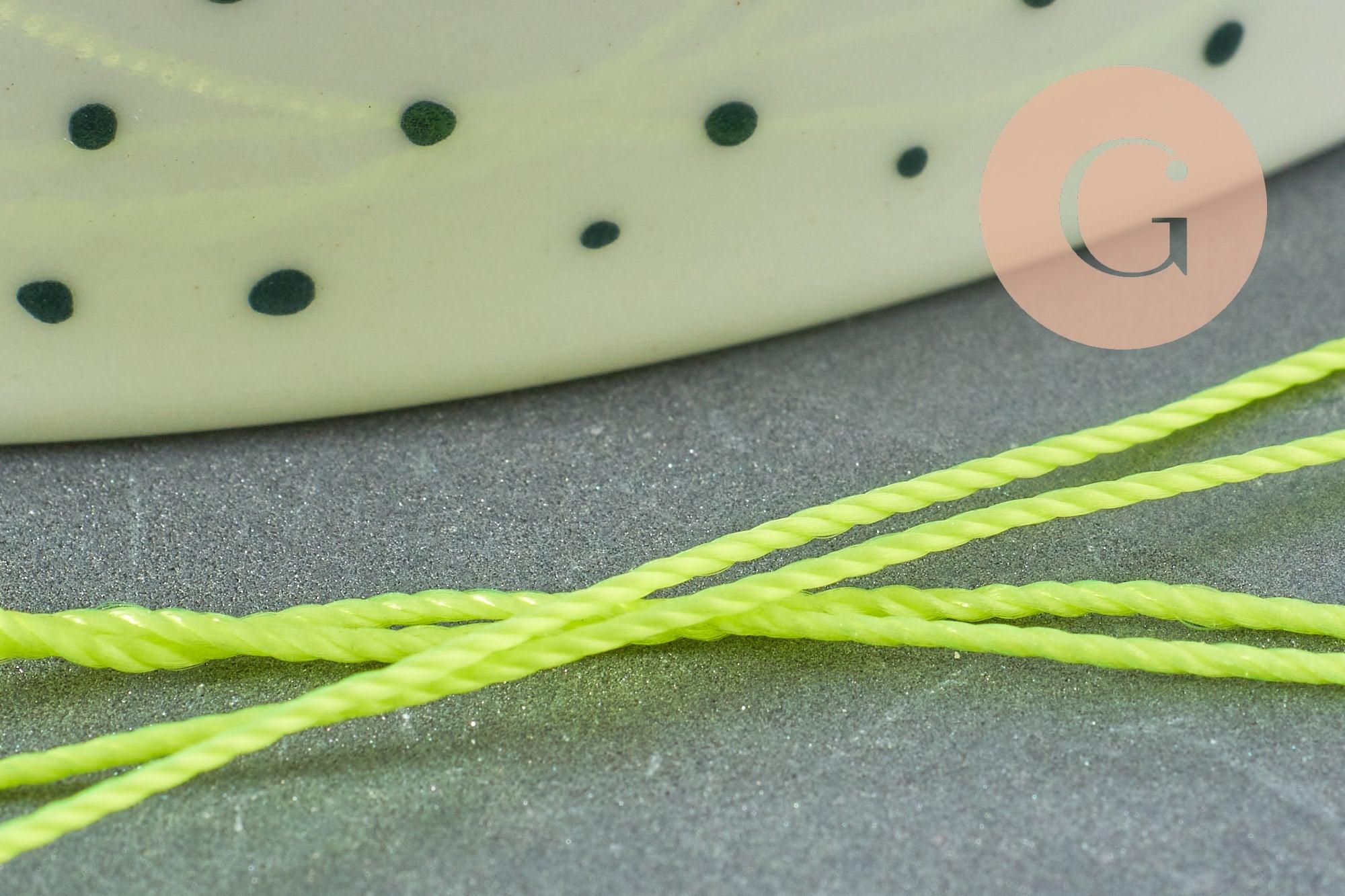 Fil jaune fluorescent nylon pour broderie couture bijoux 0.8mm, x 10 Mètres (G2882)