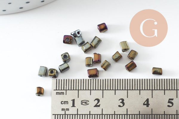 Grosses perles rocaille carré métallisé irisé 3-7mm,perles rocaille carrée, x 10Gr (G5897)