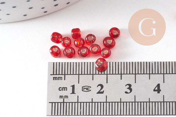 Grosses perles rocaille rouge transparente argent 4mm, x10gr (G3734)