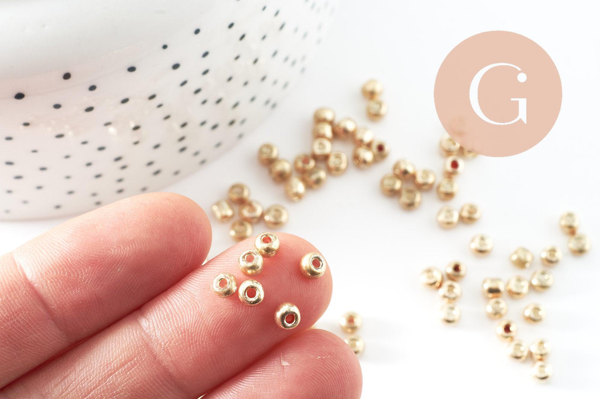 Grosses perles rocaille dorées brillantes 4mm, x 10gr (G1950)