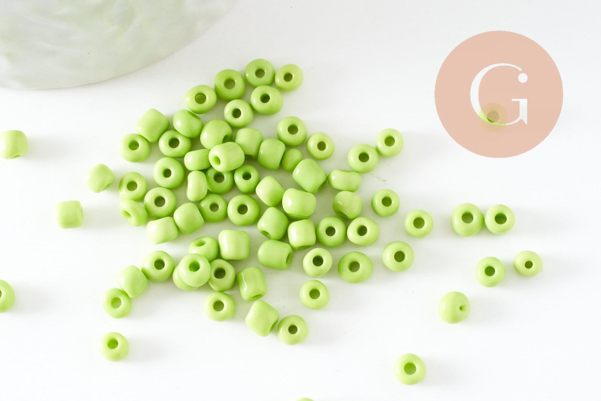 Grosses perles rocaille vert clair 4mm, x10 Gr (G1593)