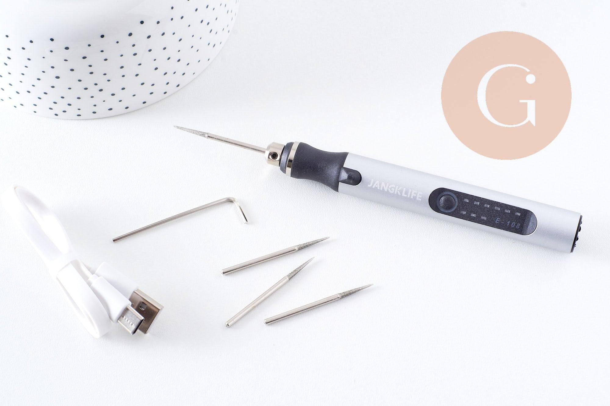 Mini-perceuse pour création de bijoux polymère & laiton avec mèches, x1 (G10206)
