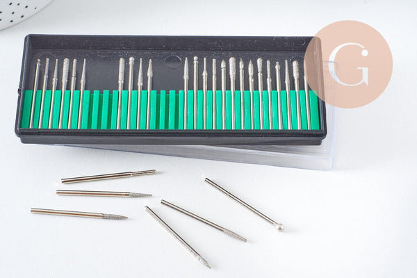 Mini-perceuse pour création de bijoux polymère & laiton avec mèches, x1 (G10206)