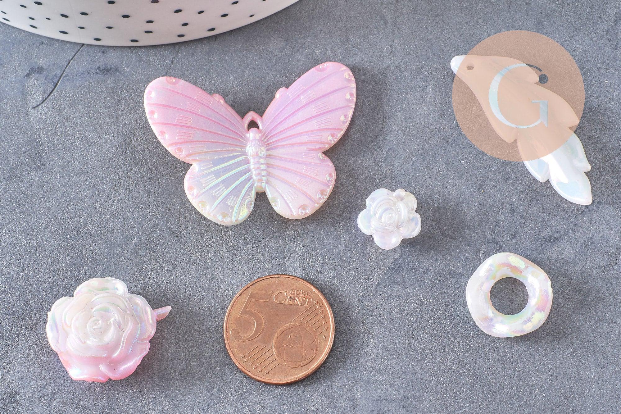 Mix de perles et pendentifs en palstique rose 8-32mm, x10g (G10544)