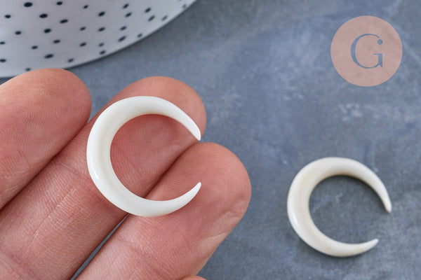 Pendentif Lune corne blanche naturelle 23x4mm, pendentif lune en corne naturelle, création bijoux, x1, G6495