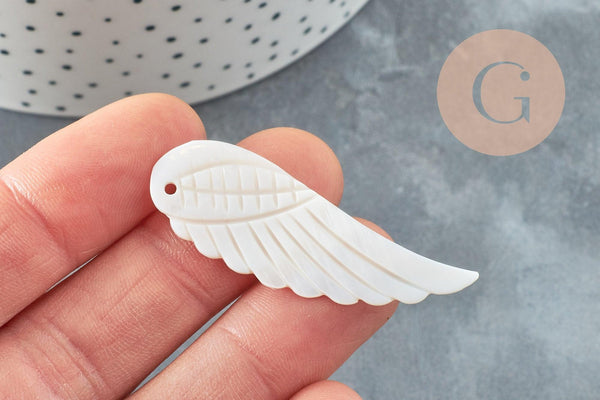 Pendentif aile nacre blanche naturelle 49mm, x1 (G3875)