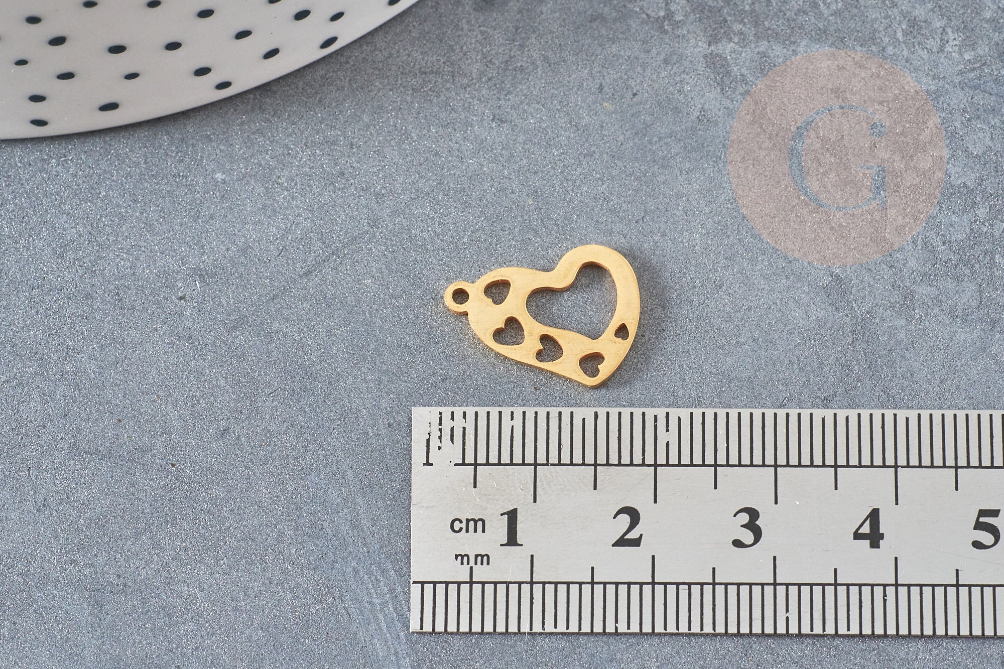 Pendentif coeur évidé Acier doré inoxydable, création bijou doré, 16mm, x1 G4830