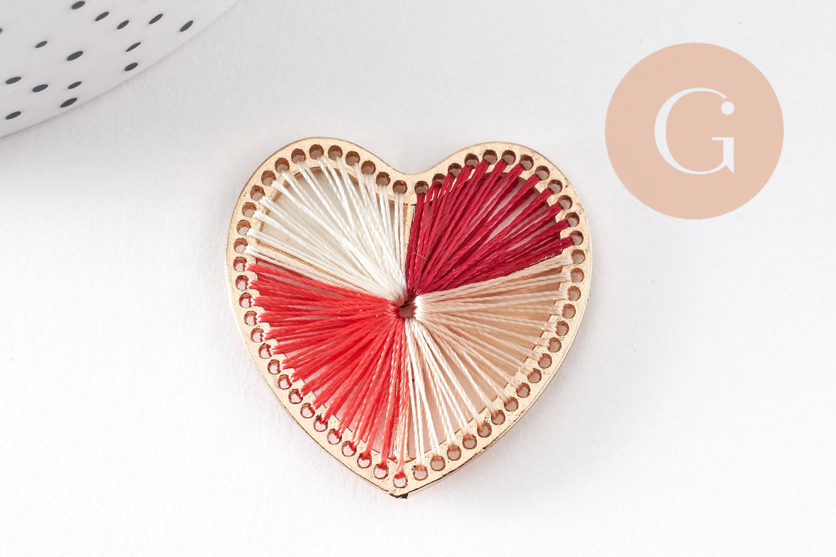 Pendentif coeur zamac doré tissé fil multicolore 26.5mm, x1 (G5843)