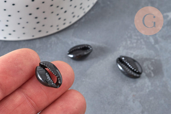 Pendentif coquillage cauris noirs,coquillage naturel,cauri noir,coquillage bijou,15mm, x5 (G0370)