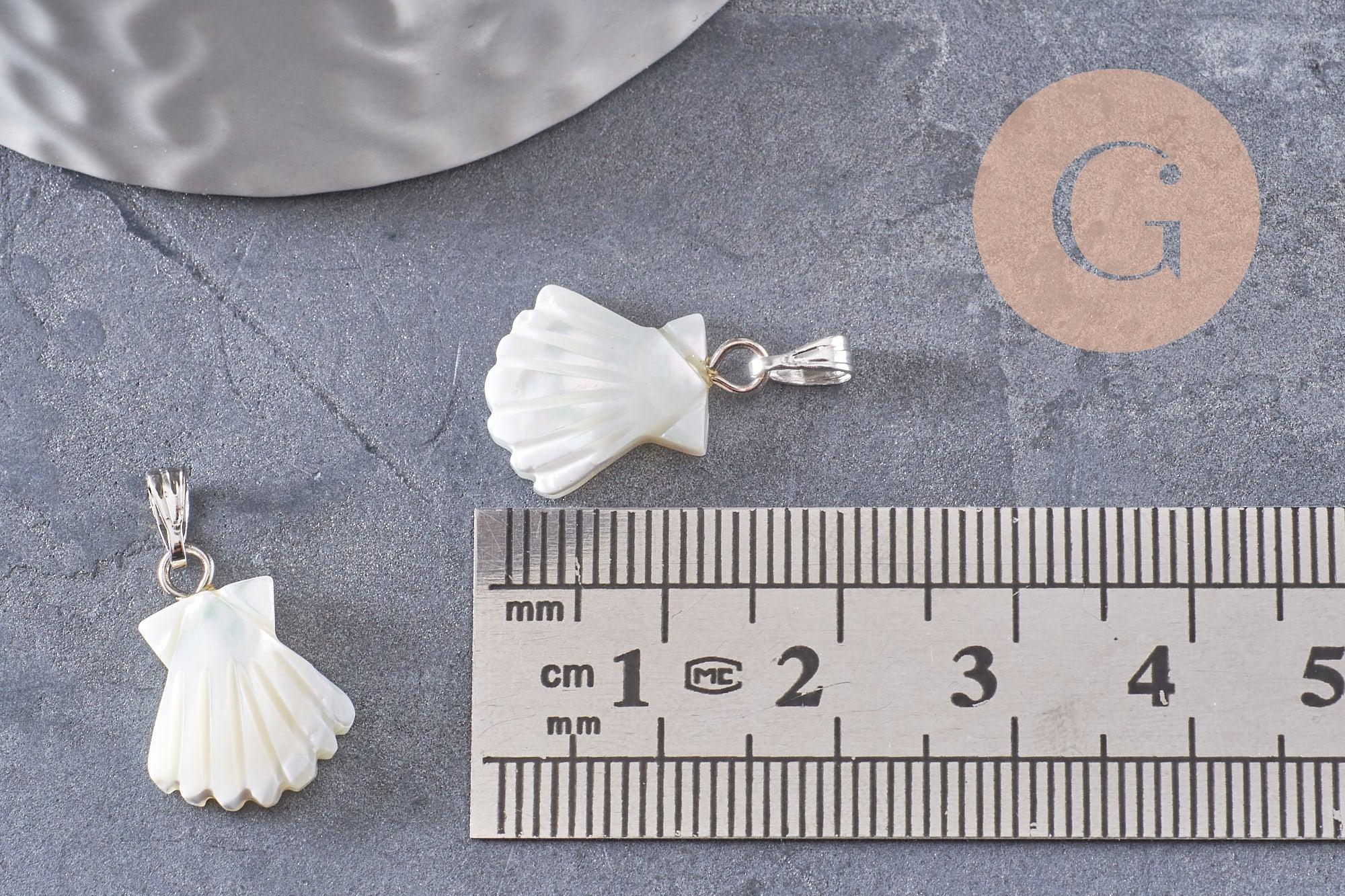 Pendentif coquillage nacre blanche naturelle laiton platine 18mm, création bijoux coquillage blanc, x1 (G9915)