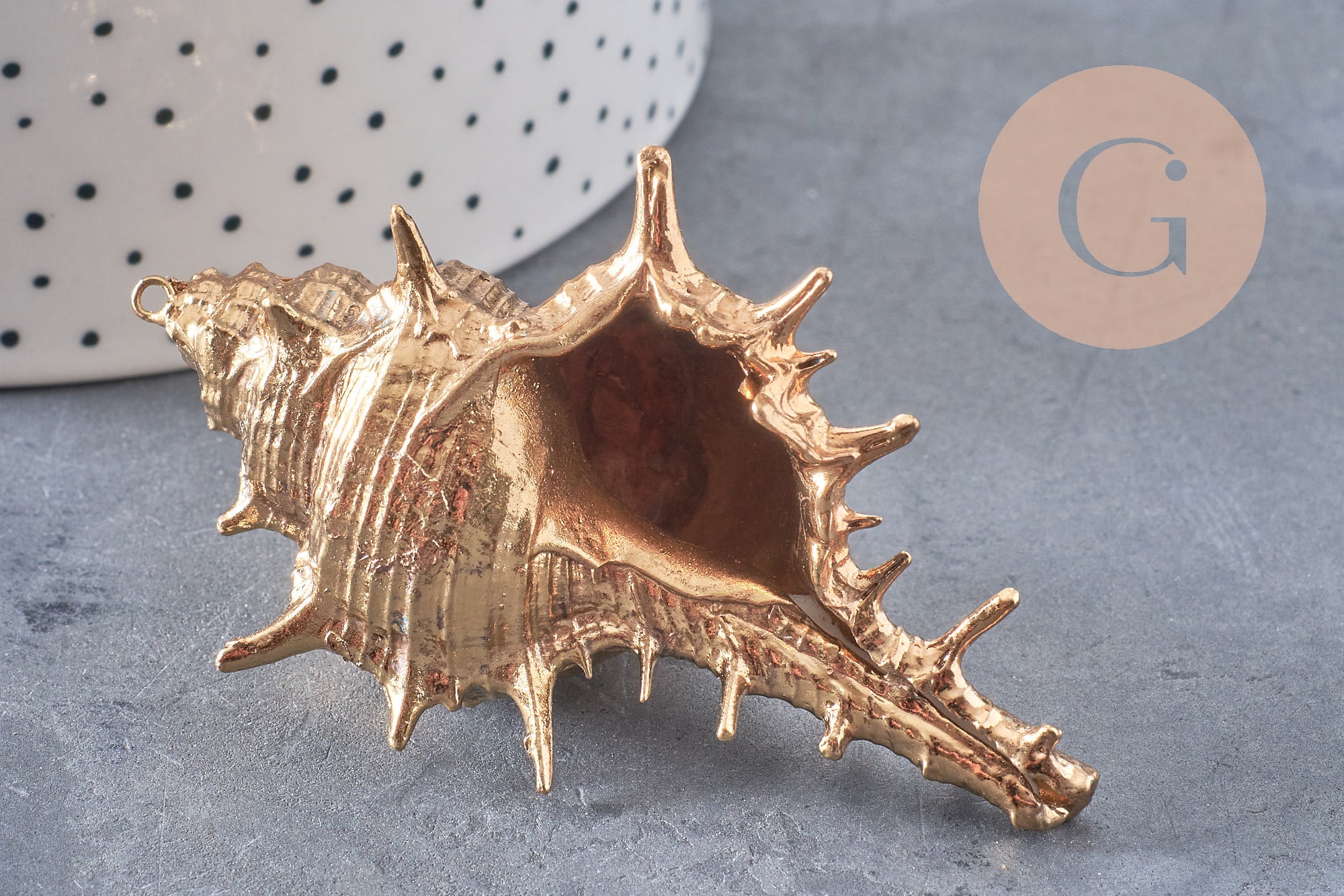 Pendentif coquillage naturel doré 57-78mm, pendentif doré pour création bijoux vacances x1 G1612