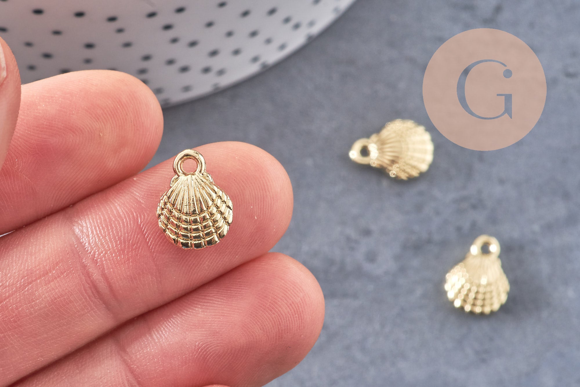 Pendentif coquillage zamac doré 14K 13.5mm, x5 (G5798)