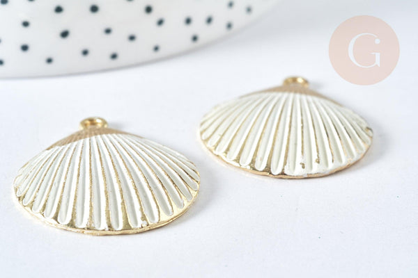 Pendentif coquillage zamac doré patiné blanc 35,5mm, x1 G7439
