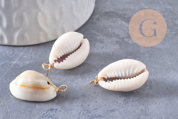 Pendentif coquillages cauri naturel beige fil doré torsadé 18K 24-32mm, x2 (G10319)