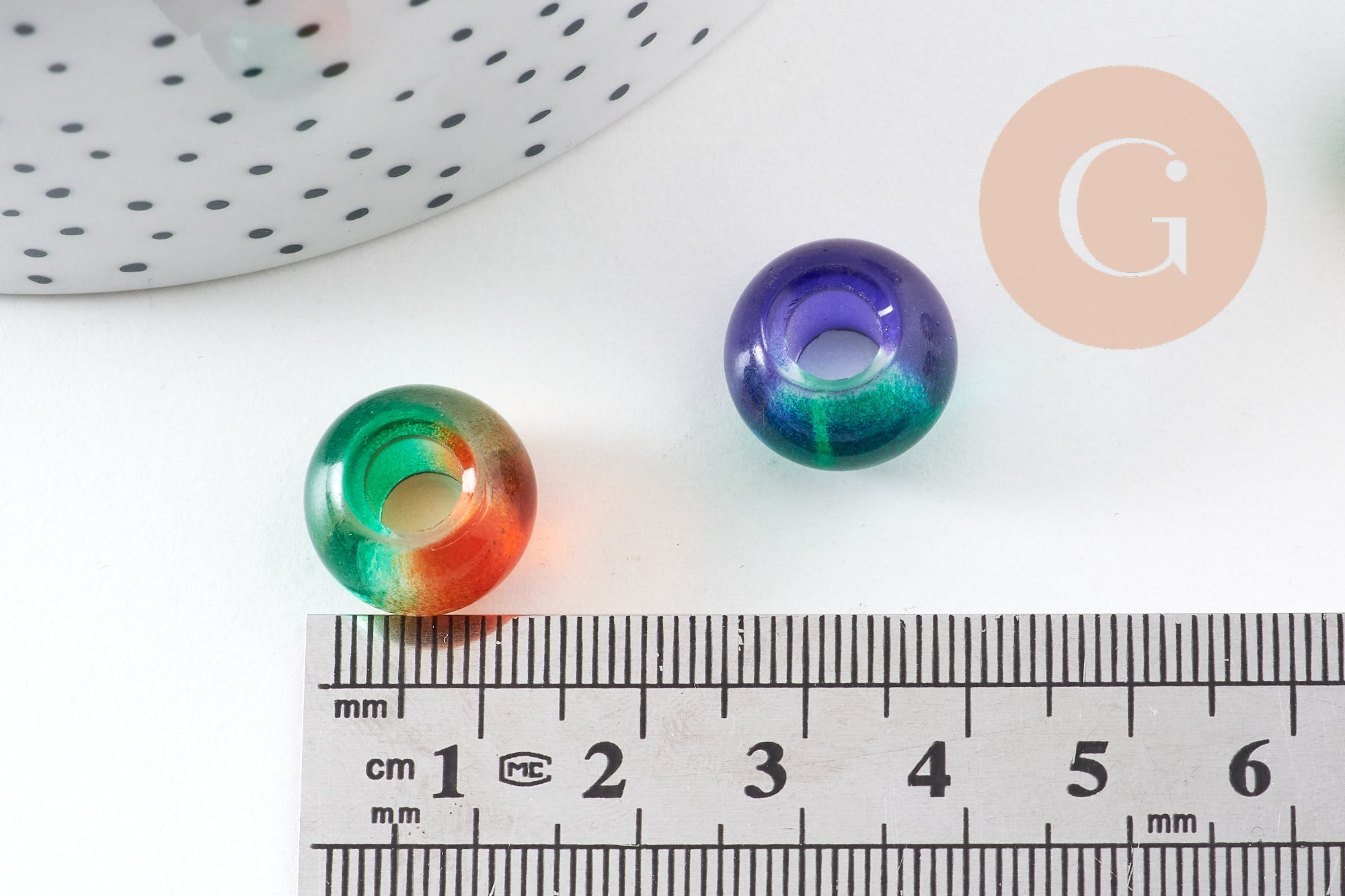 Pendentif donut verre multicolore, un pendentif rond verre pour vos créations de bijoux,15x10mm, x 2 (G3276)