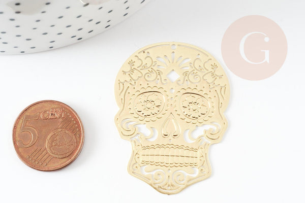 Pendentif estampe filigrane tête de mort laiton doré, Pendentif très fin et léger, 46 x 34 mm, x2 (G3697)