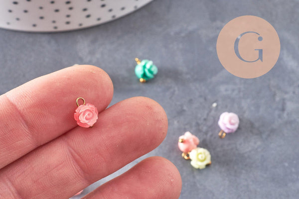Pendentif fleur de rose résine multicolore support laiton doré 9x7mm, x10 (G4571)