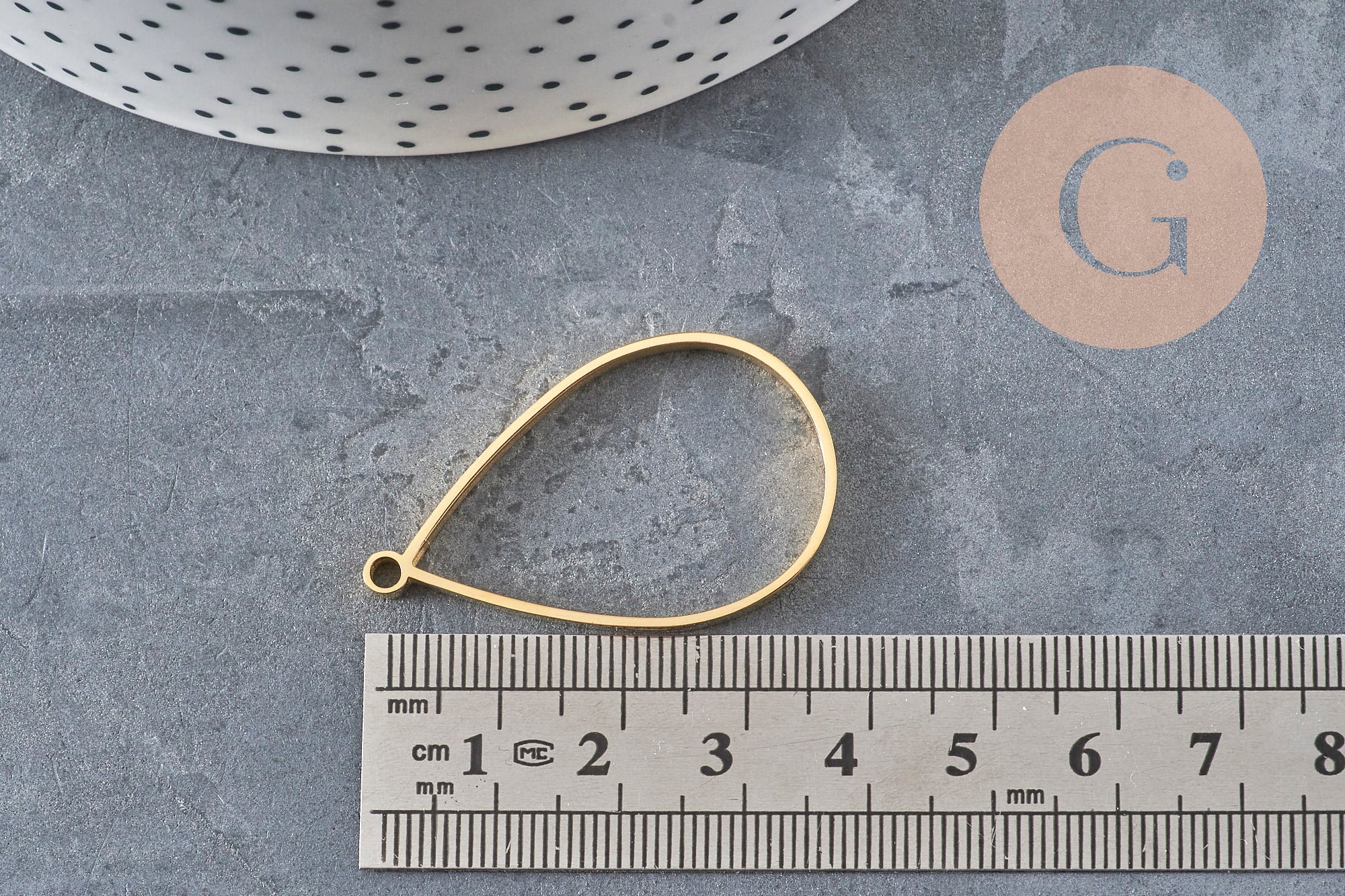 34mm Gold Plated 304 Stainless Steel Open-back Teardrop Pendant, x1 (G11248)