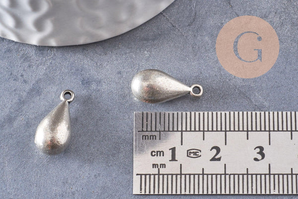 Pendentif goutte argenté, Pendentif argenté zamac, breloque argent,goutte argent,17mm, x1 (G1647)