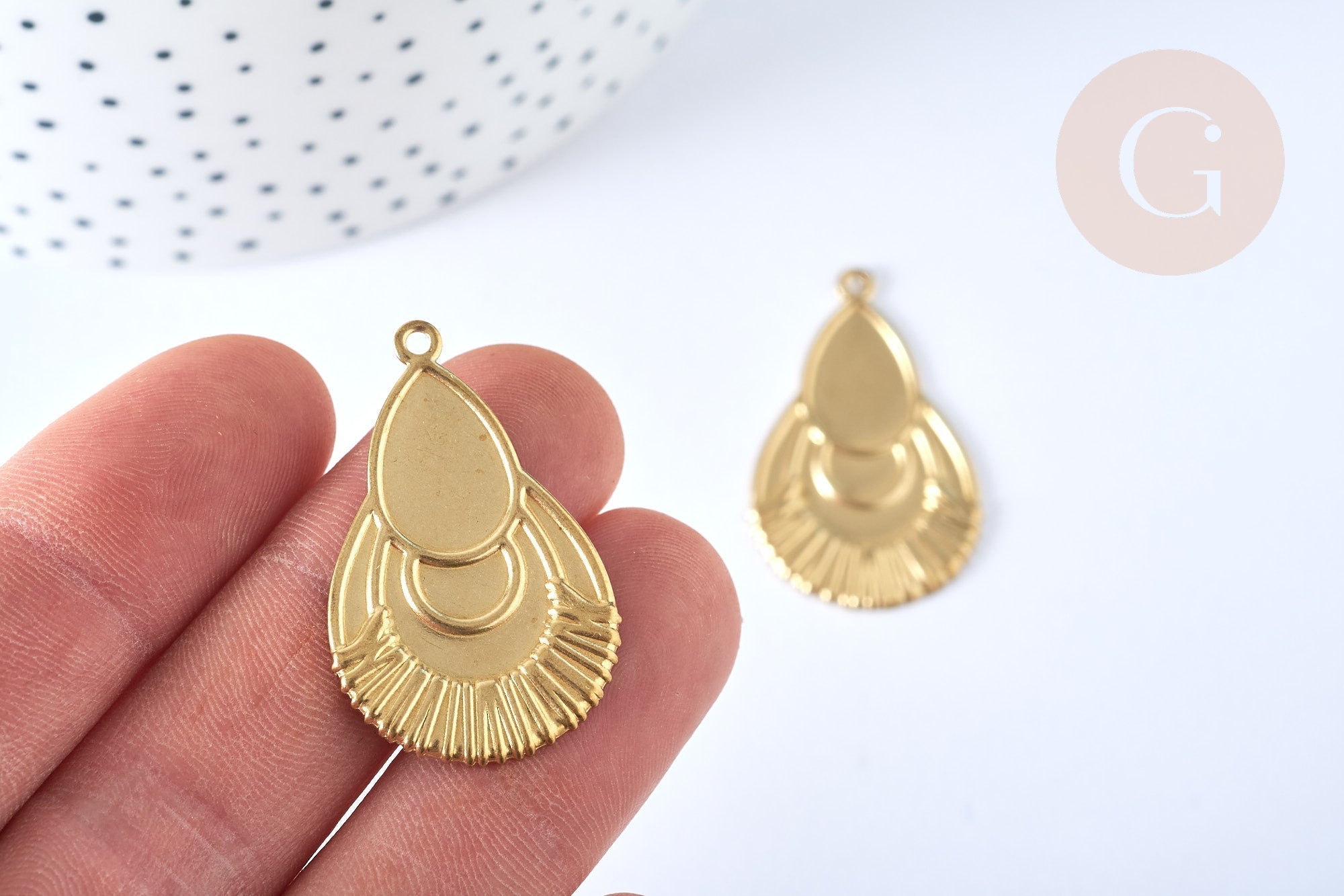 Pendentif goutte cabochon laiton brut 35x22mm, x2 (G6926)