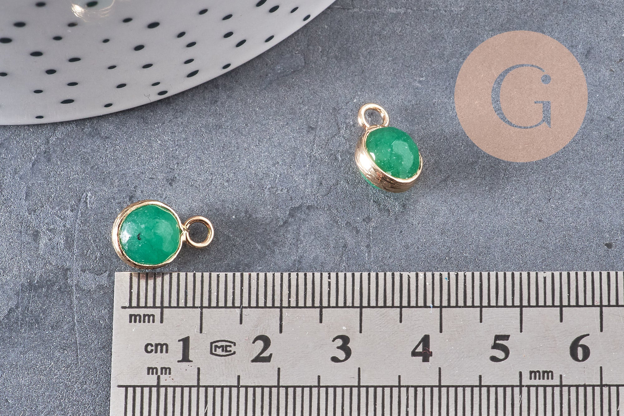 Pendentif goutte jade vert doré facettes,pendentif pierre jade vert naturel,14mm,x2 (G1614)