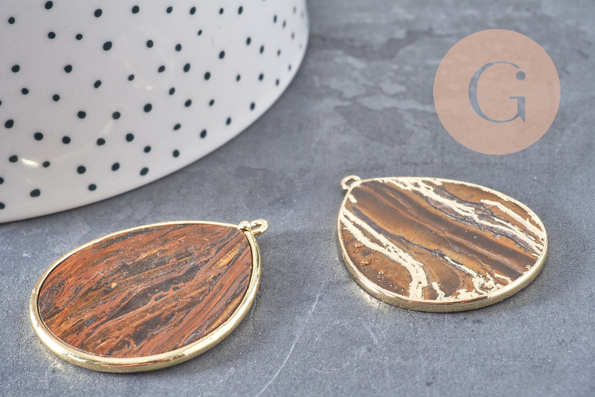 Pendentif goutte œil de tigre naturel 41mm, x1 (G6280)