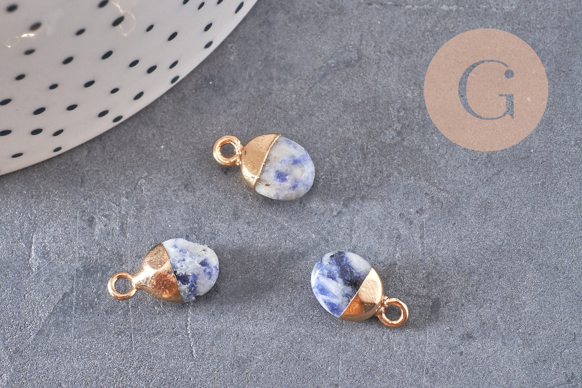 Pendentif goutte sodalite naturelle fer doré 14mm, x2 (G0420)