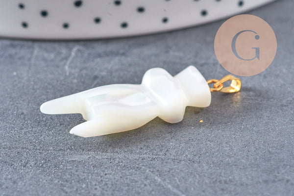 Pendentif main nacre blanche naturelle laiton doré 34mm, x1 (G1081)