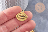 Pendentif médaille bouche ZAMAC doré,1.8cm, x 5 (G0630)