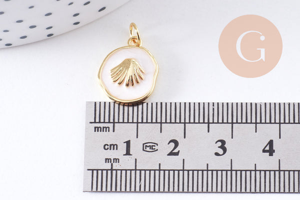 Pendentif médaille rond coquillage émail blanc laiton doré 15.5mm, x1 (G10623)