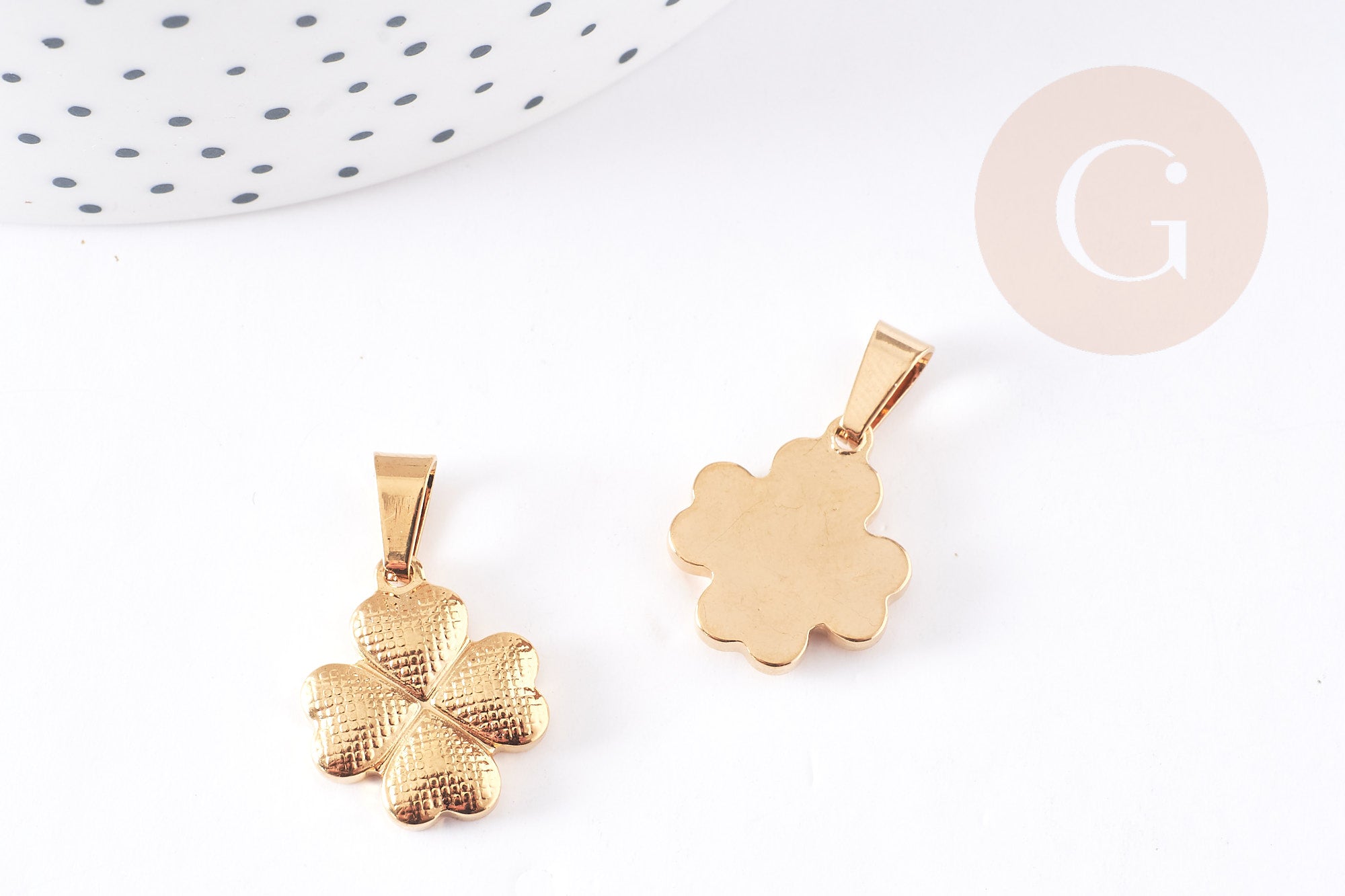 Pendentif médaille trèfle 4 feuilles acier doré 18mm, x1 (G2627)