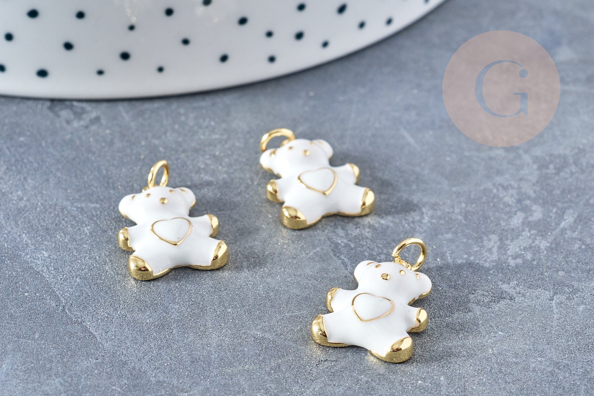 Pendentif ourson laiton doré 16K résine blanche 18mm, pendentif laiton , bijou d'enfance,x1 G8555