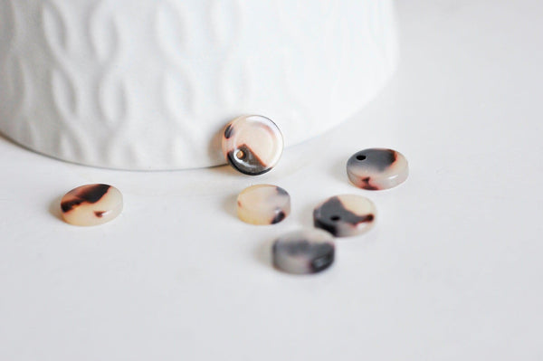 Pendentif rond beige acétate, fourniture bijoux,perle acétate, création bijoux,perles plastique,connecteur plastique,x 2-10,10mm-G2177