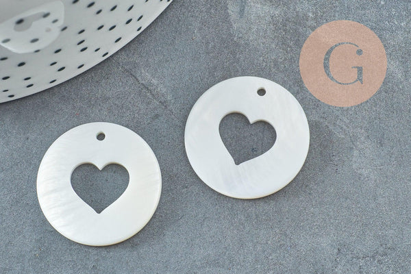 Pendentif rond coeur nacre blanche naturelle 25mm, x2 (G2187)