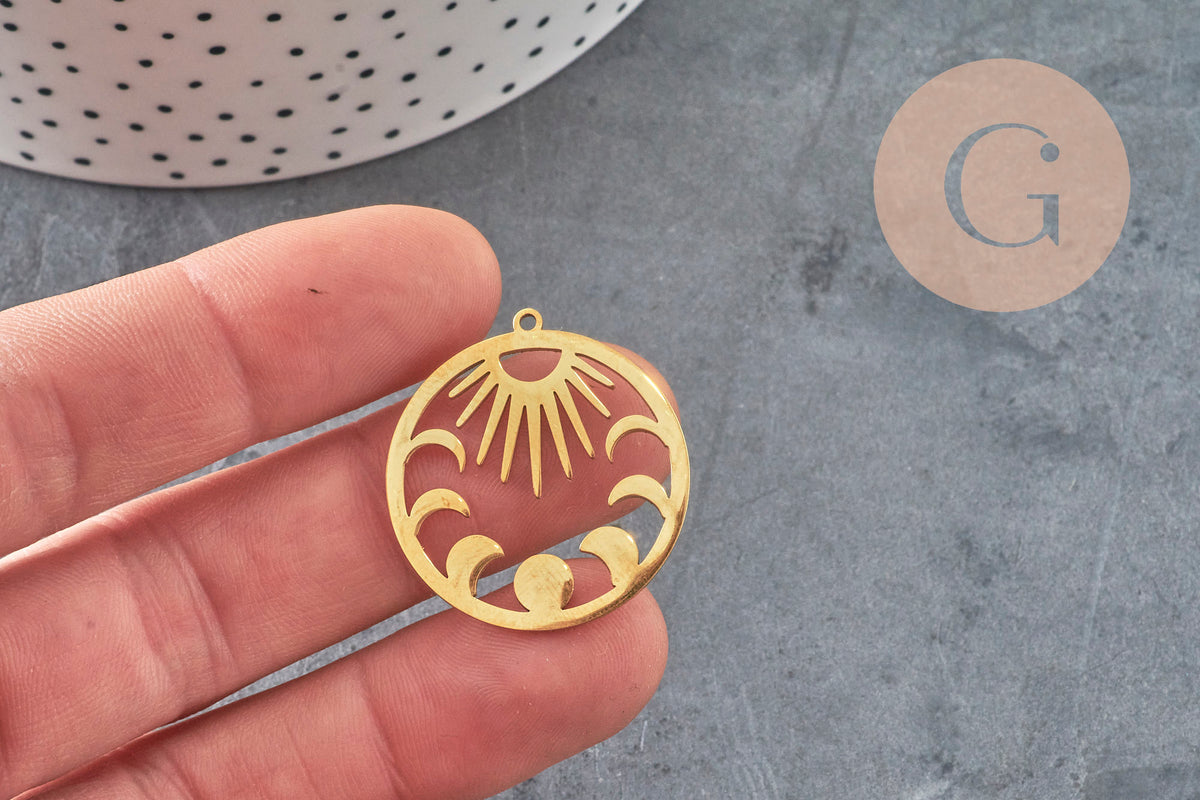 Pendentif rond lune et soleil acier 304 inoxydable doré 30mm, x1 (G6165)-Breloques et pendentifs-Gingerlily Perles