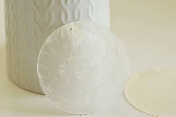 Pendentif rond nacre blanche, pendentif coquillage, coquillage blanc,nacre,coquillage naturel,création bijoux,60mm, x1 G0094