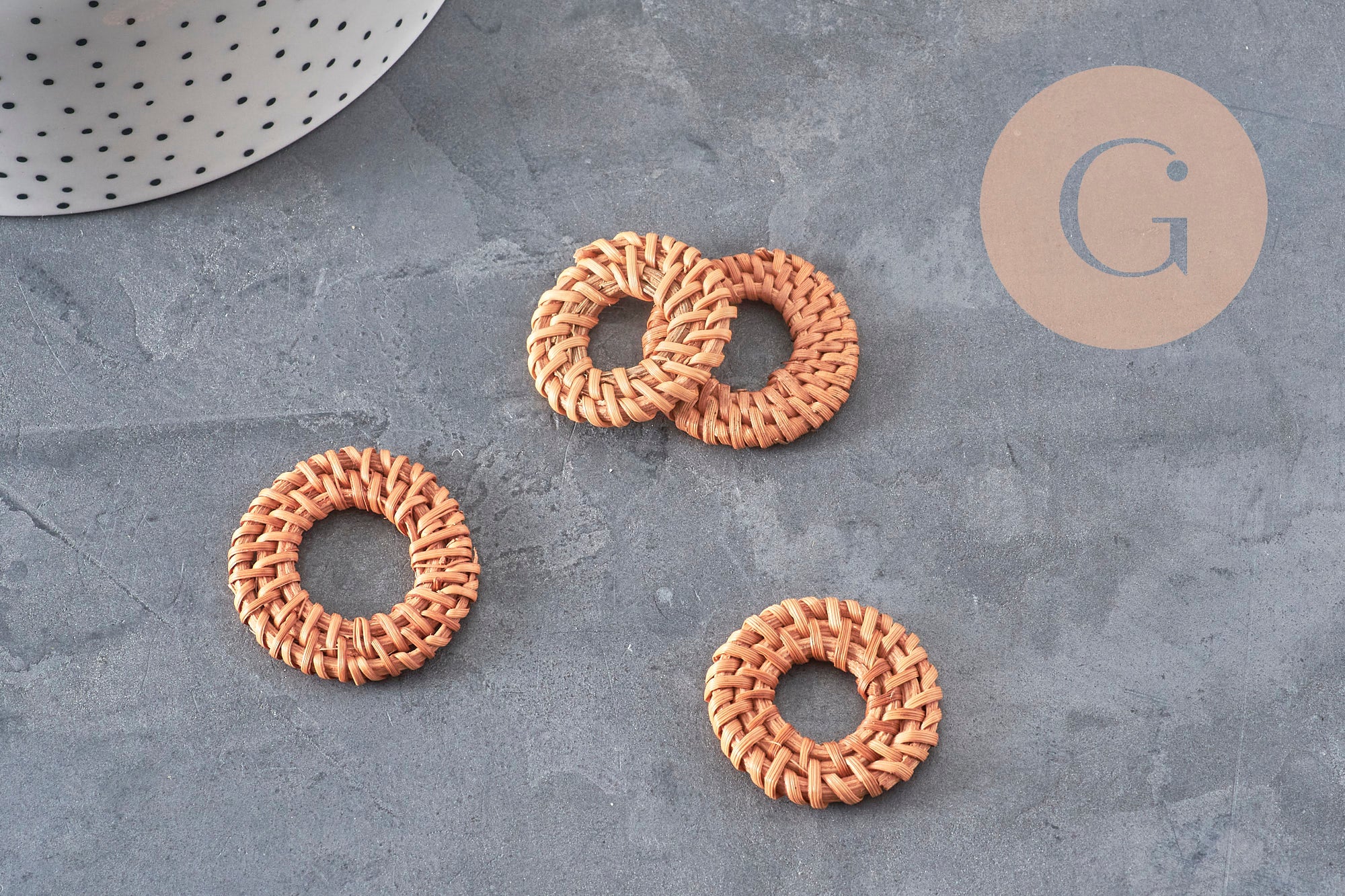 Colgante redondo de mimbre trenzado natural, cuenta de madera, cuenta de mimbre, creación de joyas, cuentas geométricas, 28-34mm, x2 G2951