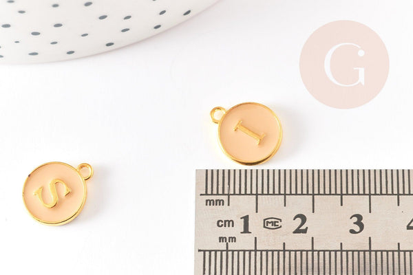 Pendentif rond zamac doré initiale émail beige 14mm, x1 (G3204)