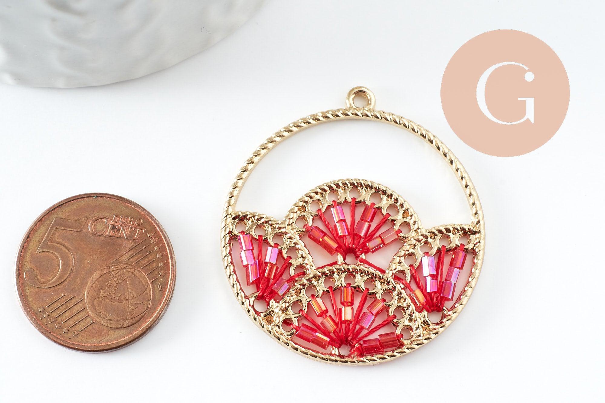 Pendentif rond zamac doré tissé rocaille rouge irisé dentelle 37.5mm, x2 (G4134)