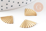 Pendentif triangle éventail plié laiton brut 19mm, x5 (G0115)