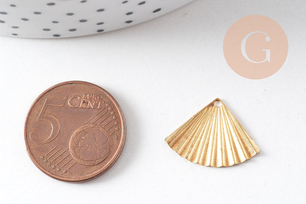 Pendentif triangle éventail plié laiton brut, apprêt doré, sans nickel, Pendentif doré,19mm, x5 (G0115)