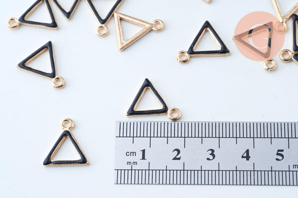 Pendentif triangle zamac doré émail noir 15mm,pendentif doré pour création de bijoux, x5 G6086