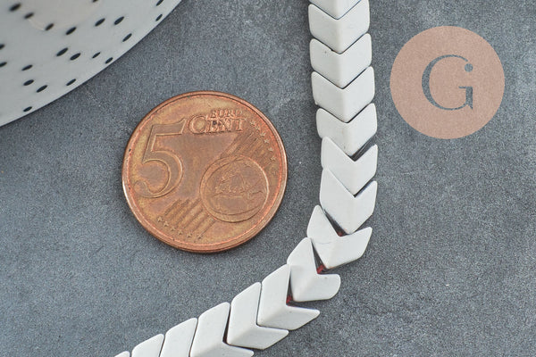 Perle chevron blanc hématite synthétique 7mm, création bijoux pierre, le fil de 40cm, x1 G9089