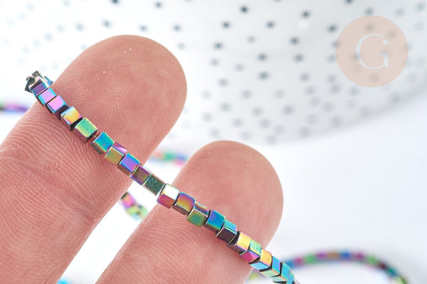 Perle cube hématite de synthèse multicolore 2mm, création bijoux DIY, le fil de 39cm, X1 (G7407)