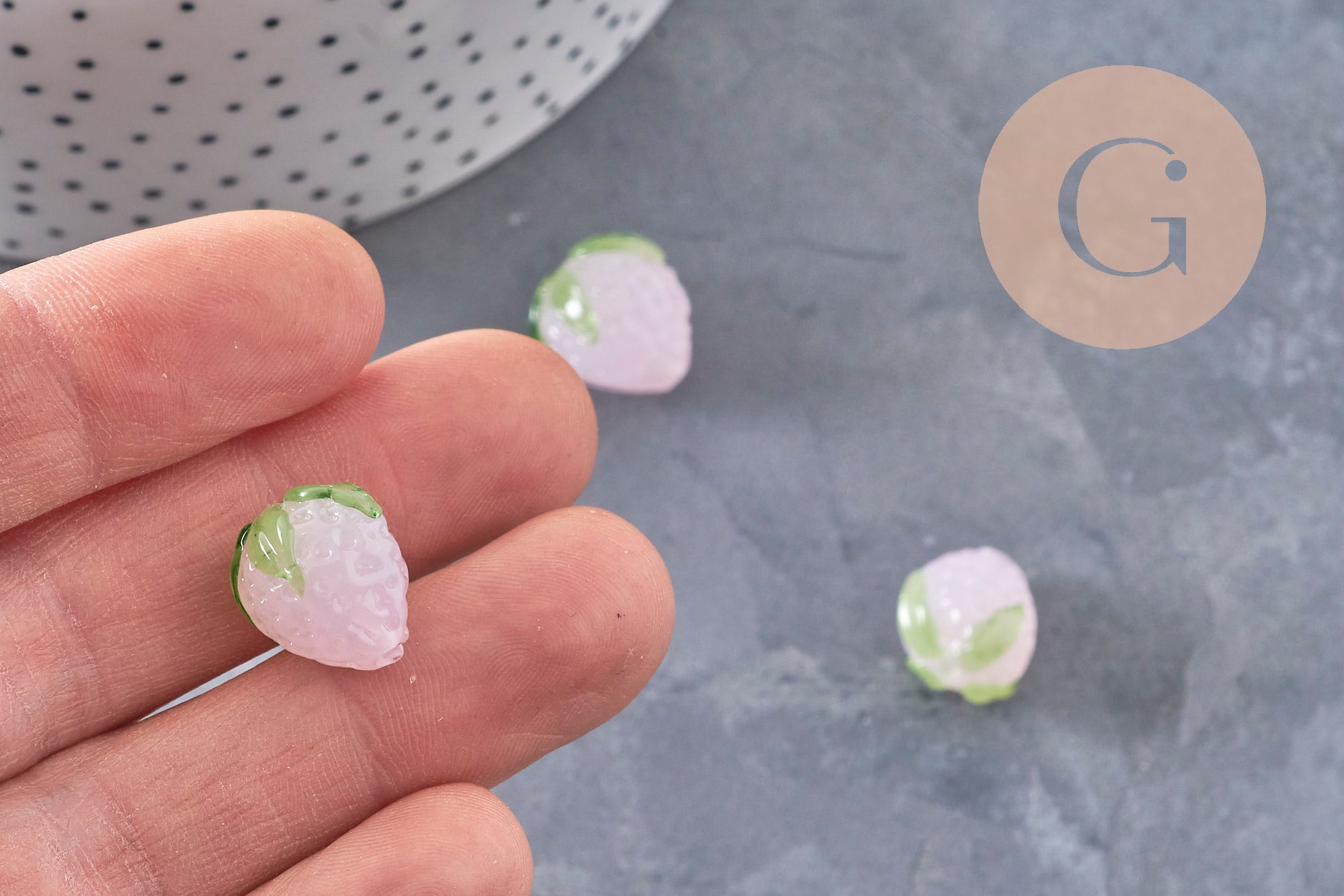 Perle fraise verre tchèque coloré 15mm, x1 ou x3 ou x5 (G10986)