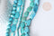 Perle goutte nuggets rondelle Howlite teintée turquoise foncé naturelle 5-30mm, x1 fil de 40cm (G8193)