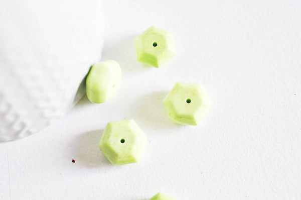 Perle hexagone howlite naturelle verte 15mm, création bijoux pierre, x 5 G4166